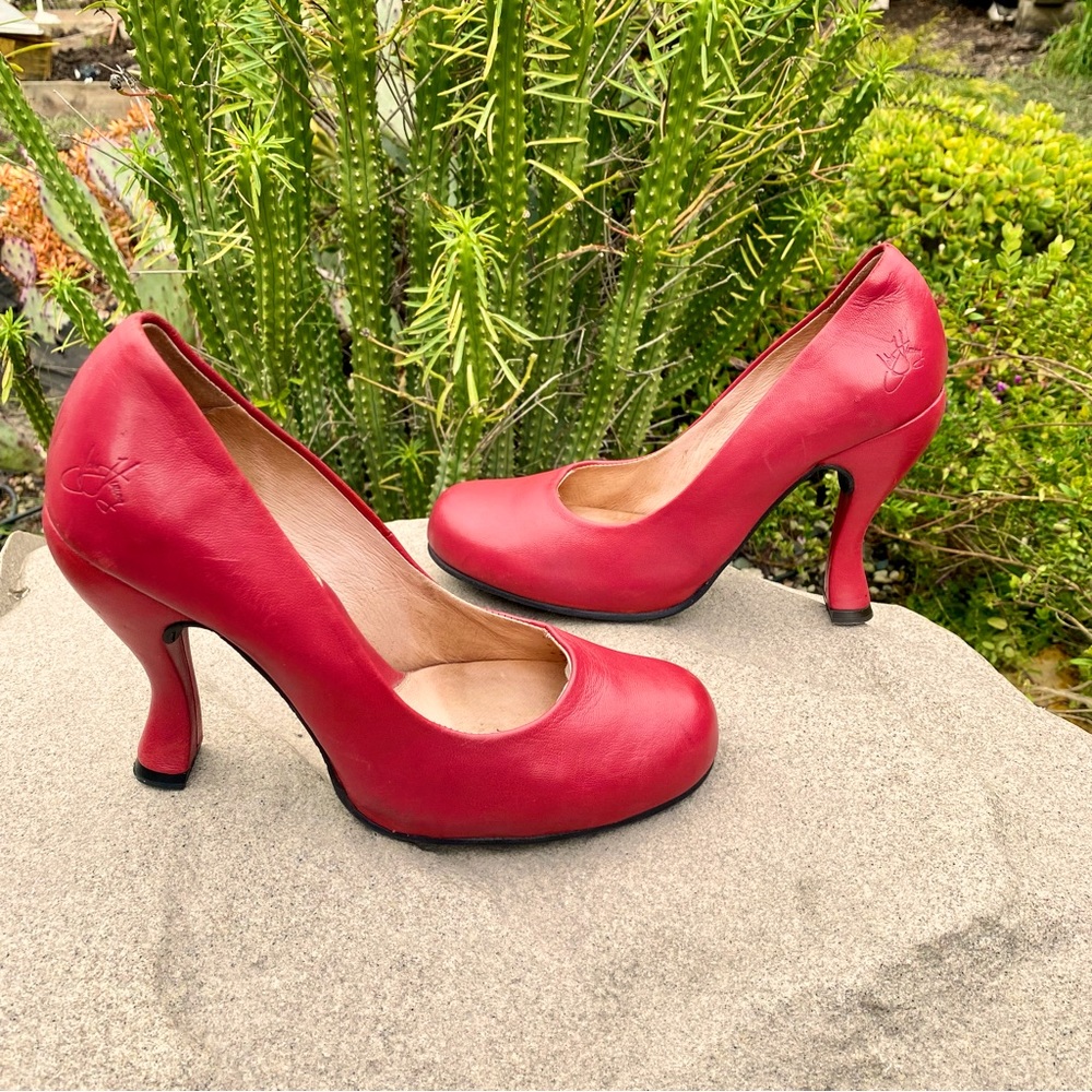 John Fluevog Attentions Paris Pumps